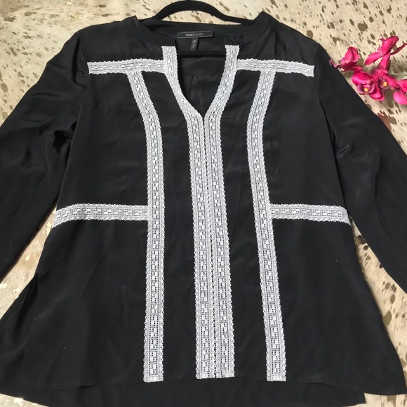 BCBG Classy Black with White Lace Tunic - Picture 2 of 3